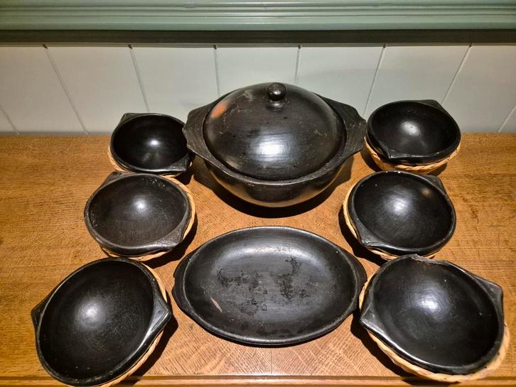 Chamba Aardewerk Stoofpot & Soepkommen Set, Huis en Inrichting, Keuken | Potten en Pannen, Overige materialen, Ophalen of Verzenden