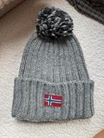 Napapijri muts, Maat 38/40 (M), Ophalen of Verzenden, Zo goed als nieuw, Napapijri