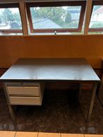 Retro vintage metalen bureau, Ophalen, Gebruikt, Bureau
