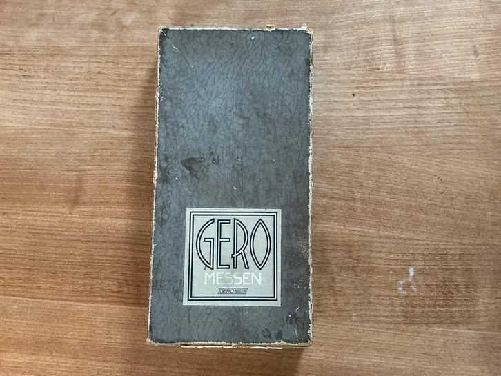 Doos met 5 mooie Gero messen - diner messen, Antiek en Kunst, Antiek | Bestek, Ophalen of Verzenden