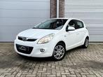 Hyundai i20 1.4i DynamicVersion (bj 2009), Auto's, Voorwielaandrijving, 4 cilinders, Wit, Bedrijf