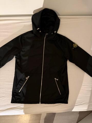 Stone Island Jas - Stijlvol en Tijdloos! beschikbaar voor biedingen