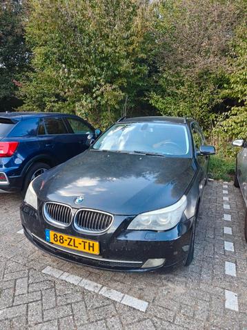 BMW 5-Serie 2.5 I 523 Touring AUT 2008 Zwart beschikbaar voor biedingen
