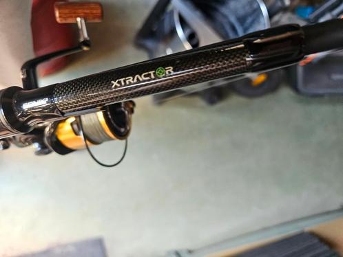 Sonik xtractor 9ft 2.75lb met daiwa molens, Watersport en Boten, Hengelsport | Karpervissen, Zo goed als nieuw, Ophalen