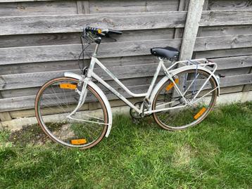 Dames Fiets beschikbaar voor biedingen
