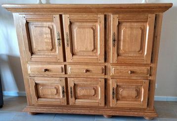 Massief geloogd eiken kast t.a.e.b. beschikbaar voor biedingen