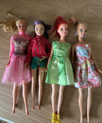4 Mattel Barbiepoppen beschikbaar voor biedingen
