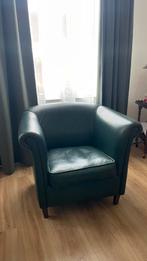 Twee klassieke groene lederen fauteuils, Ophalen