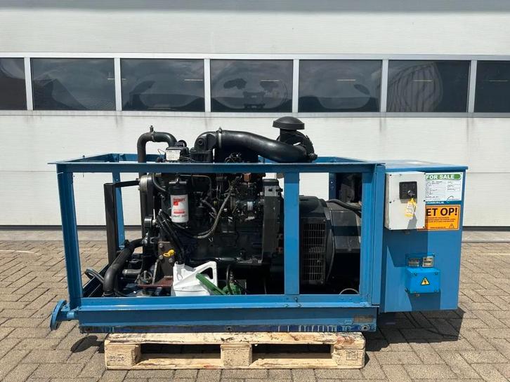 Iveco FPT NEF 45 AM1A.S500 Stamford 50 kVA generatorset, Zakelijke goederen, Machines en Bouw | Aggregaten, Ophalen of Verzenden