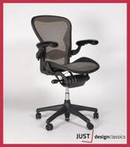 Herman Miller Aeron maat B Grafiet Full option (voorraad:20), Zo goed als nieuw