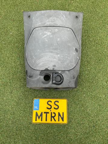 Zip 2000 beenschild beschikbaar voor biedingen