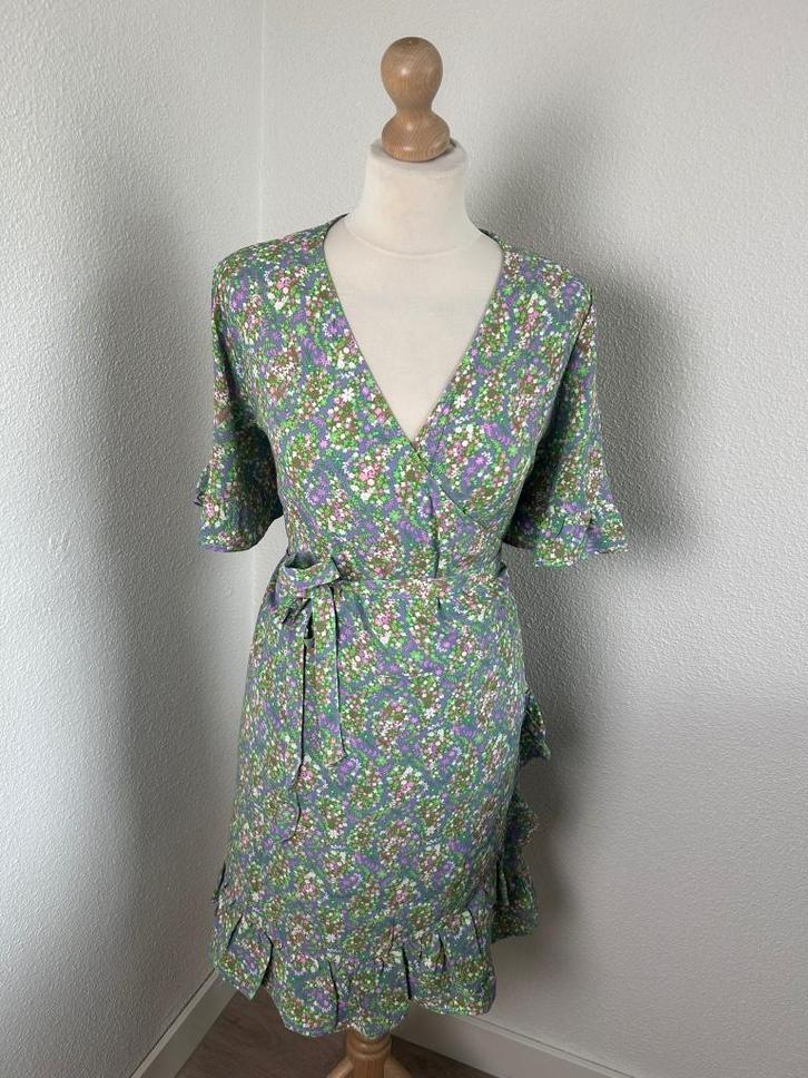 Fabienne Chapot maat 44 NIEUW Savina wikkel jurk 1944, Kleding | Dames, Jurken, Nieuw, Maat 42/44 (L), Roze, Onder de knie, Ophalen of Verzenden