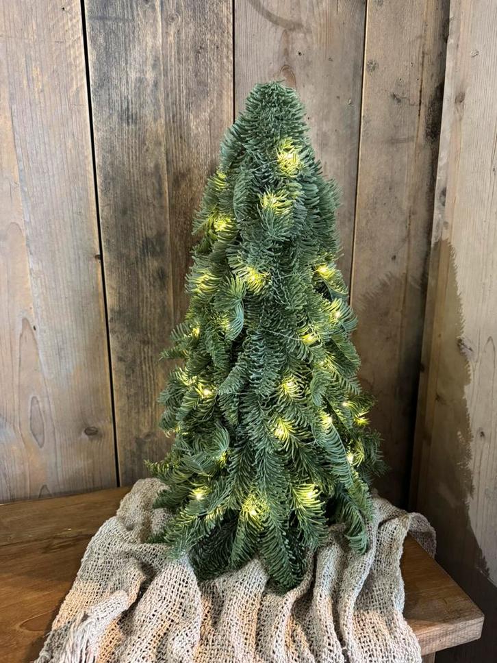 Nobilis kunst kerstboom + verlichting, Diversen, Kerst, Nieuw, Ophalen of Verzenden