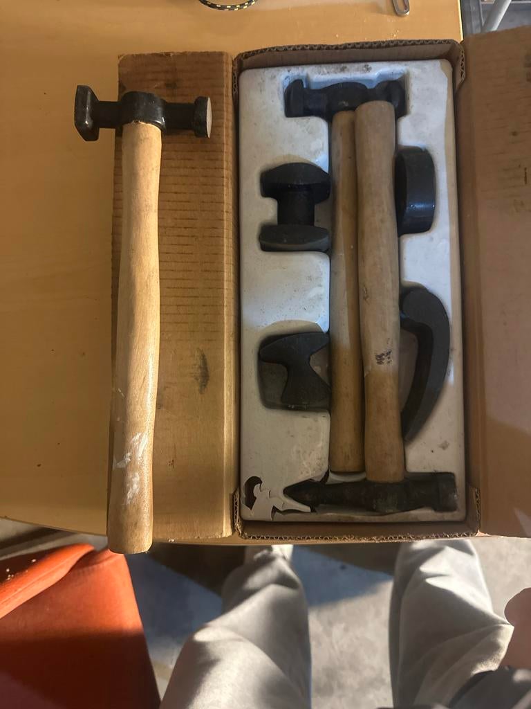Uitdeukset met verschillende hamers, Auto diversen, Autogereedschap, Gebruikt, Ophalen of Verzenden