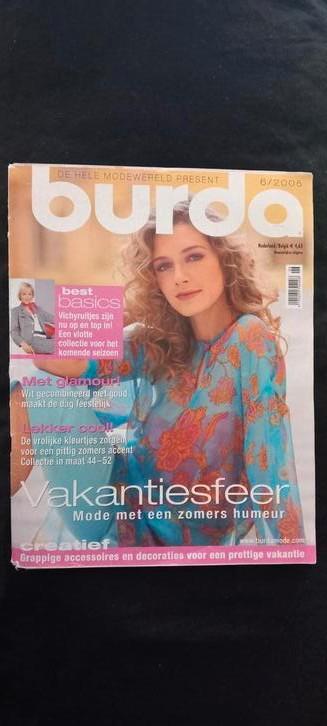 Bureau en simplicity tijdschriften, Hobby en Vrije tijd, Kledingpatronen, Zo goed als nieuw, Vrouw, Overige merken, Ophalen