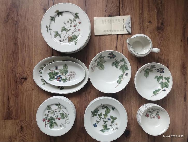 Waldbeere Porselein Servies, Huis en Inrichting, Keuken | Servies, Zo goed als nieuw, Overige stijlen, Porselein, Ophalen