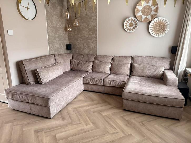 Loungebank famanti INHOUSE beige, Huis en Inrichting, Banken | Complete zithoeken, Zo goed als nieuw, Stof, Ophalen of Verzenden