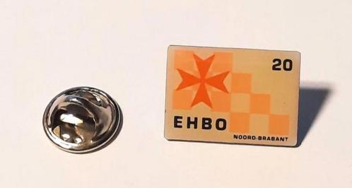 Vintage pin EHBO Noord Brabant 20, Verzamelen, Speldjes, Pins en Buttons, Zo goed als nieuw, Speldje of Pin, Overige onderwerpen
