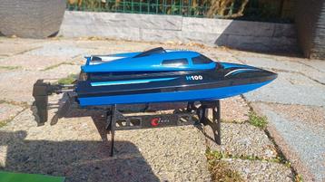 Rc speedboot  (geen accu!!) beschikbaar voor biedingen