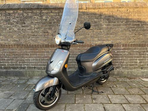 Sym fiddle 2 uit 2020 snor brom beurt accu 25 45, Fietsen en Brommers, Scooters | SYM, Zo goed als nieuw, Fiddle, Ophalen