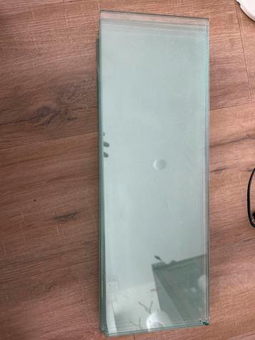 Glazen Plankjes voor in nis of kast beschikbaar voor biedingen