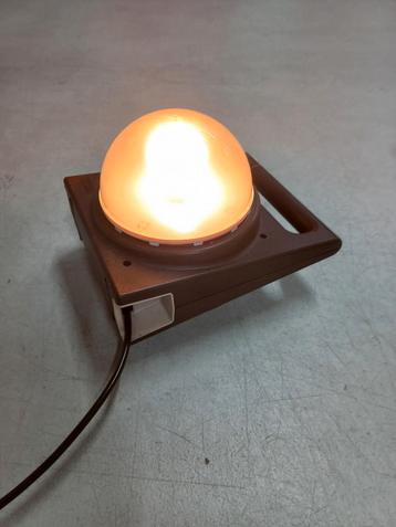vintage haspel met lamp beschikbaar voor biedingen