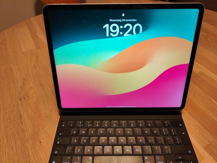 Apple iPad Pro 12.9" (2022) 256GB Zilver + Magic Keyboard, Computers en Software, Apple iPads, Zo goed als nieuw, Apple iPad Pro