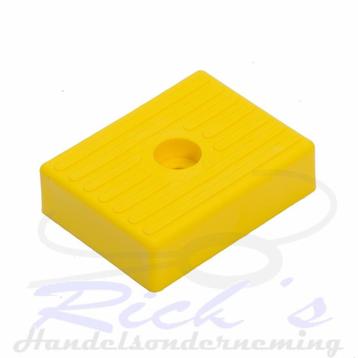 Bootkussen 100x130x34mm kunststof geel beschikbaar voor biedingen