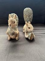 Twee leuke beeldjes van een eekhoorn, Ophalen of Verzenden, Zo goed als nieuw, Dier