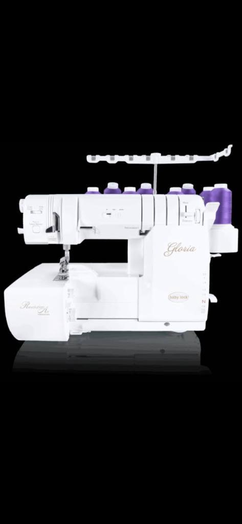 Gezocht naaimachine lockmachine coverlock machine, Hobby en Vrije tijd, Naaimachines en Toebehoren, Zo goed als nieuw, Lockmachine