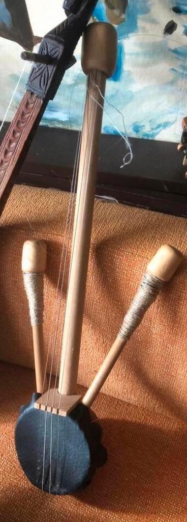 Guembri  Snaarinstrument, Muziek en Instrumenten, Snaarinstrumenten | Overige, Gebruikt, Overige typen, Ophalen of Verzenden