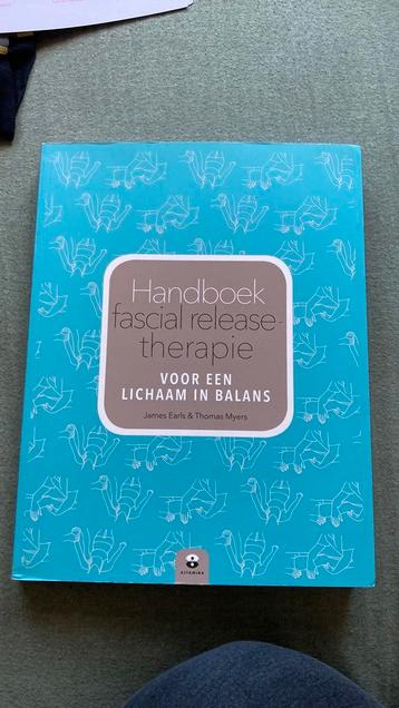 James Earls - Handboek fascial release-therapie beschikbaar voor biedingen