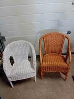2 x kunststof plastic stoel k3 - 2 rieten kinder stoelen, Kinderen en Baby's, Kinderstoelen, Ophalen, Gebruikt, Overige typen