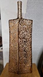 Prachtige bewerkte goudkleurige Todo Mundo vaas, Huis en Inrichting, Ophalen, Overige materialen, Overige kleuren, Zo goed als nieuw