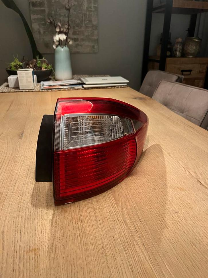 Achterlicht Rechts Ford C-Max 2011-2019, Auto-onderdelen, Verlichting, Ford, Gebruikt, Ophalen of Verzenden