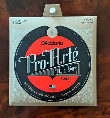 D'addario nylon snaren beschikbaar voor biedingen