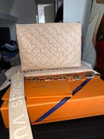 LV Coussin MM beige tas met bon, Sieraden, Tassen en Uiterlijk, Tassen | Damestassen, Ophalen, Nieuw, Beige, Schoudertasje