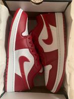 EUR 100,- Air Jordan 1 Low  Cardinal Red, Kleding | Heren, Schoenen, Verzenden, Nieuw, Overige kleuren