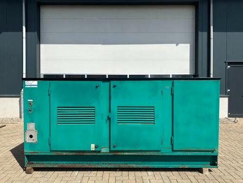 Iveco 7450 I 5.05 Petbow 50 kVA Silent noodstroom generators, Zakelijke goederen, Machines en Bouw | Aggregaten, Ophalen of Verzenden