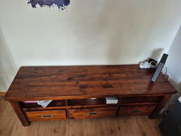 Eikenhouten TV-meubel – Massief, stevig en in goede staat! beschikbaar voor biedingen