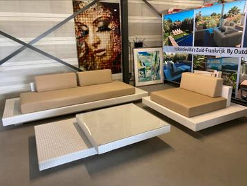 Design loungeset eenmali restant 1599€ beschikbaar voor biedingen