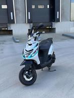 Zip 50cc 4 Takt, Fietsen en Brommers, Scooters | Piaggio, Ophalen, Maximaal 45 km/u, Zip, Zo goed als nieuw