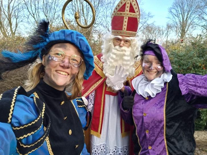 Sinterklaas en pieten bezoek Arnhem, Diversen, Sinterklaas, Ophalen of Verzenden