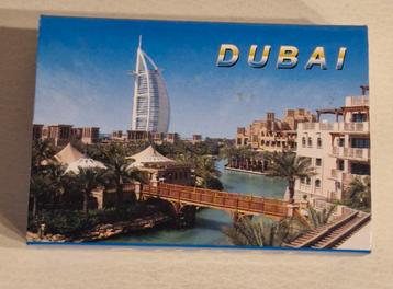  Dubai Speelkaarten in Metalen Houder beschikbaar voor biedingen