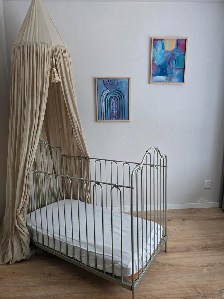 Diss smeedijzeren ledikant - metallic groen, Kinderen en Baby's, Babywiegjes en Ledikanten, Gebruikt, Ledikant, Ophalen