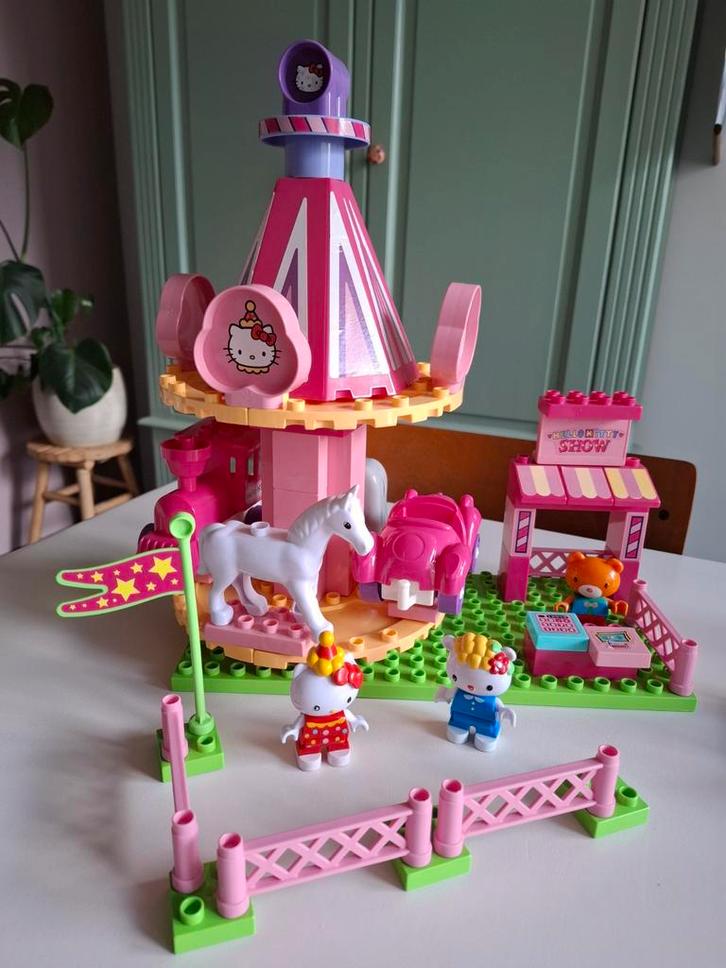 Hello Kitty duplo - Unico plus (2 sets), Kinderen en Baby's, Speelgoed | Bouwstenen, Zo goed als nieuw, Overige merken, Ophalen of Verzenden
