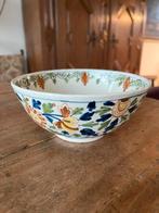 Makkum Aardewerk Schaal met Bloemmotief, Ophalen of Verzenden