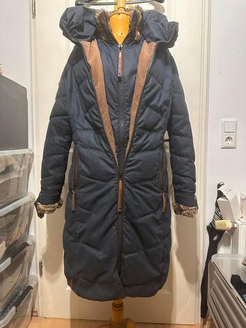 Naketano lange winterjas maat XL beschikbaar voor biedingen