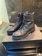 Stoere half hoge zwarte lederen dames schoenen, Schoenen met lage hakken, Zwart, Ophalen of Verzenden, Gedragen