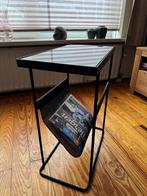 Bijzettafeltje met krantenbak, Ophalen, 50 tot 100 cm, Zo goed als nieuw, Glas